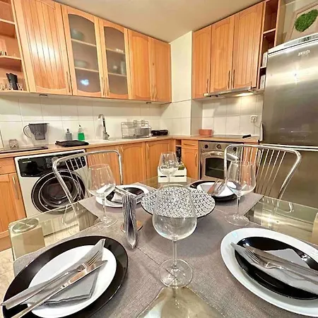 By The Sea Apartment