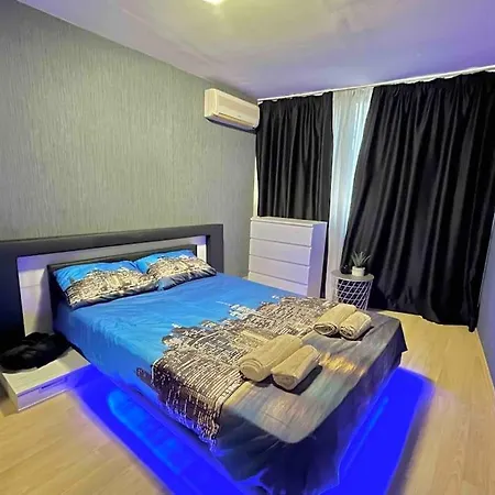 By The Sea Apartment *